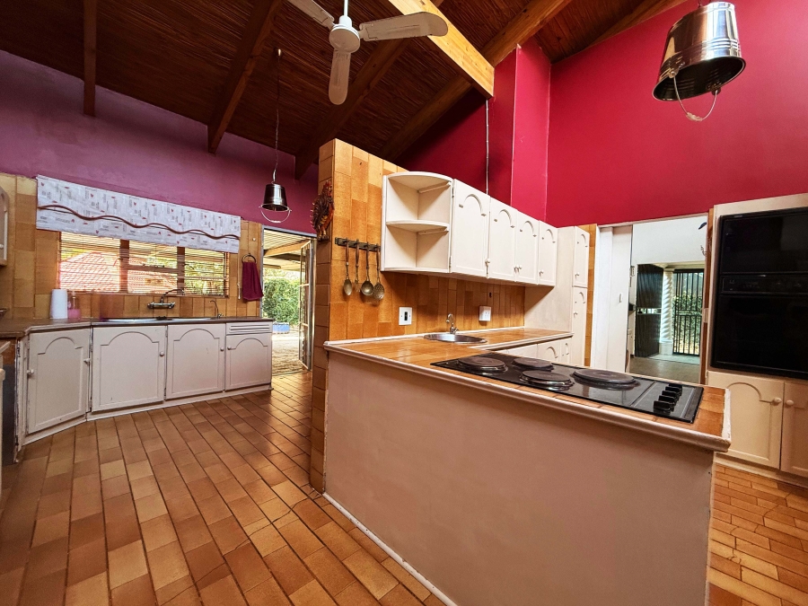 4 Bedroom Property for Sale in Van Der Hoff Park North West